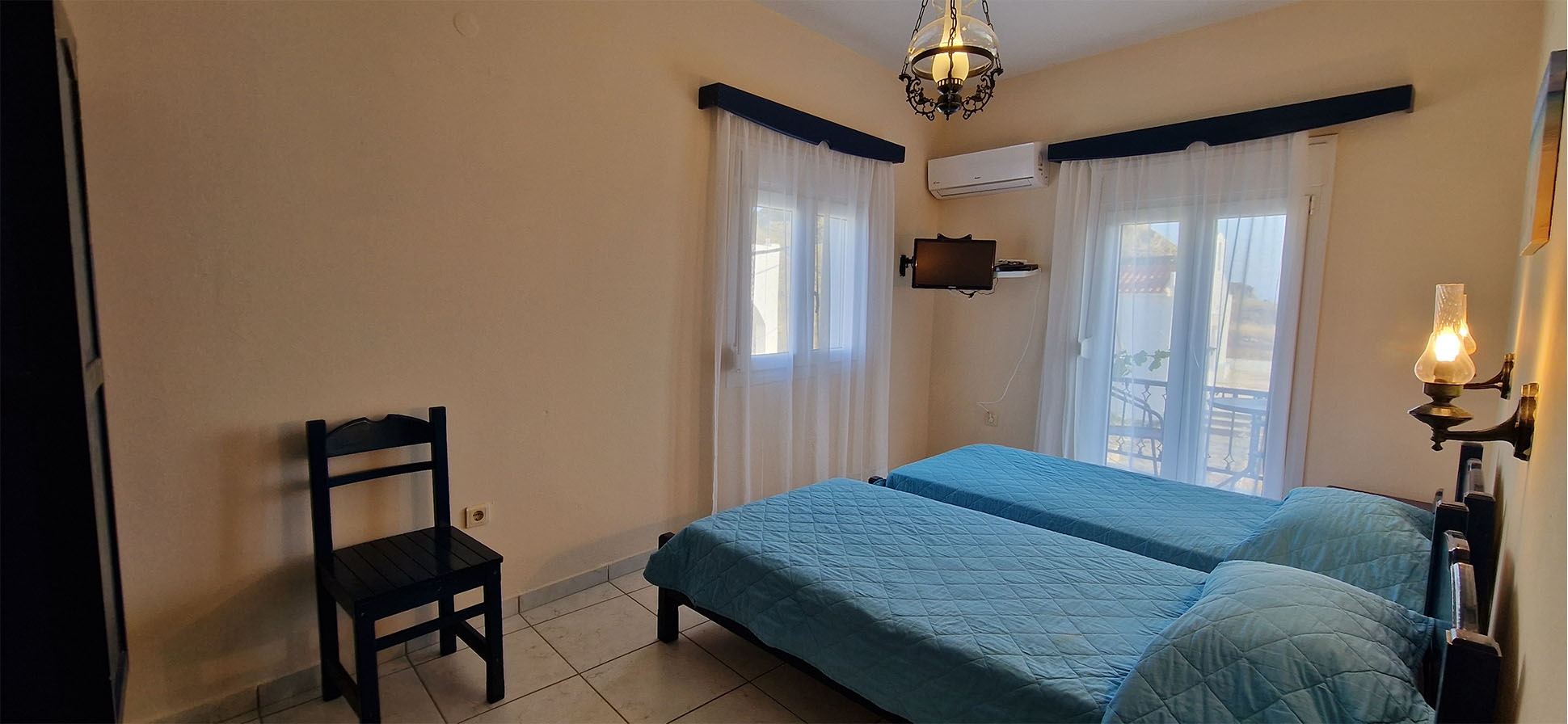 Δωμάτιο 2 - Ξενοδοχείο KatoYialos στα Ψαρά